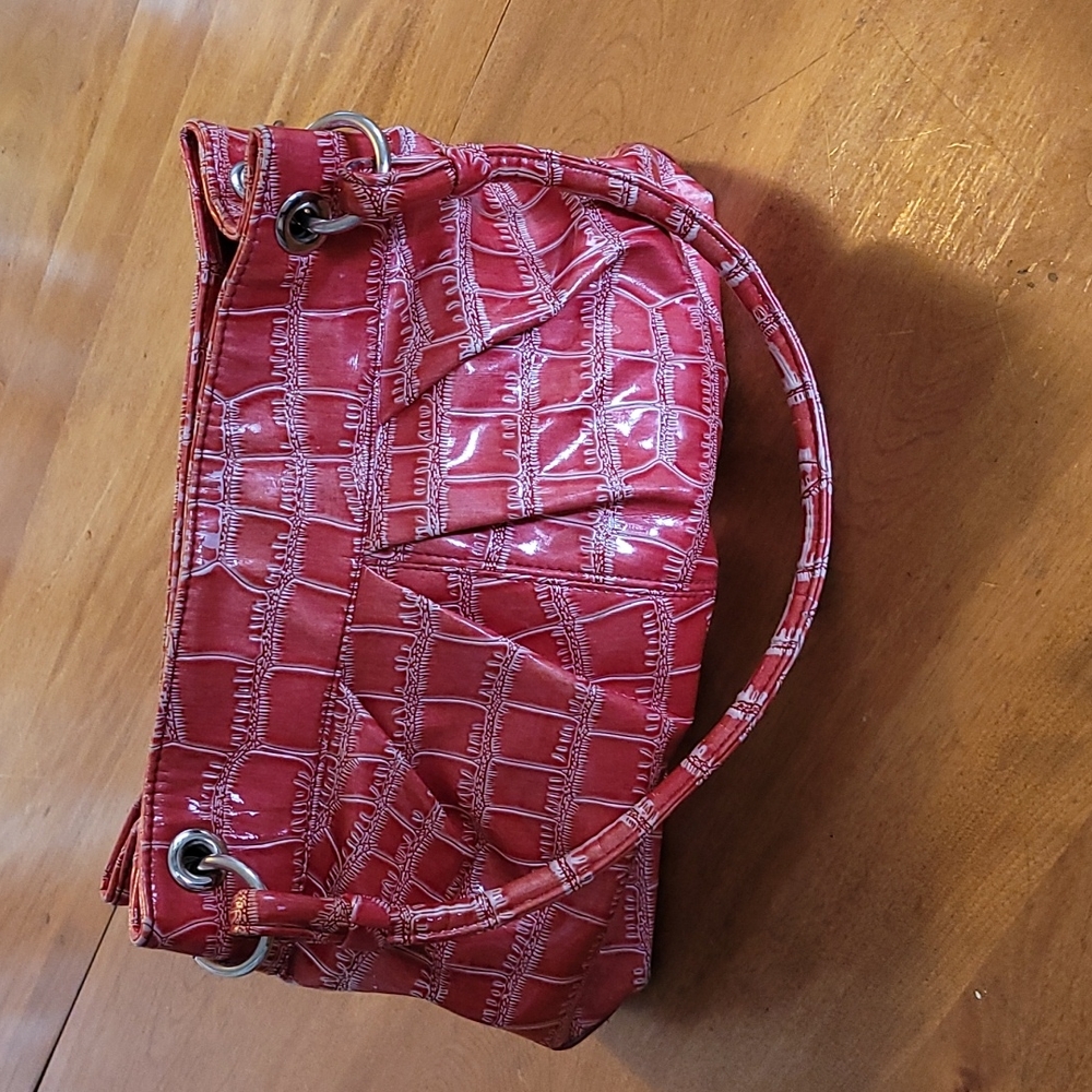 Red sholder bag